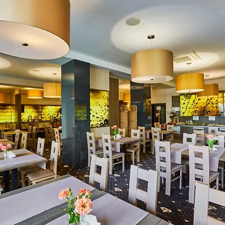 Cristal 3* Dźwirzyno