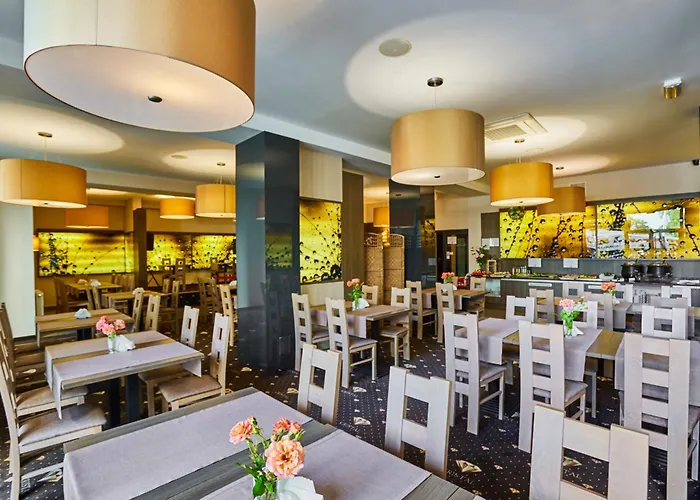 Cristal 3* Dźwirzyno